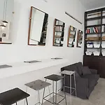 Belledonne & Gallery לינה וארוחת בוקר 4*