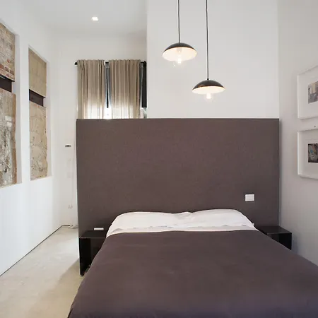 ベッド・アンド・ブレックファスト Belledonne & Gallery