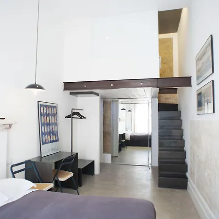 Belledonne & Gallery ベッド・アンド・ブレックファスト