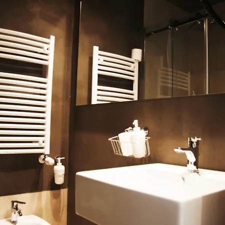 ベッド・アンド・ブレックファスト Belledonne & Gallery ナポリ