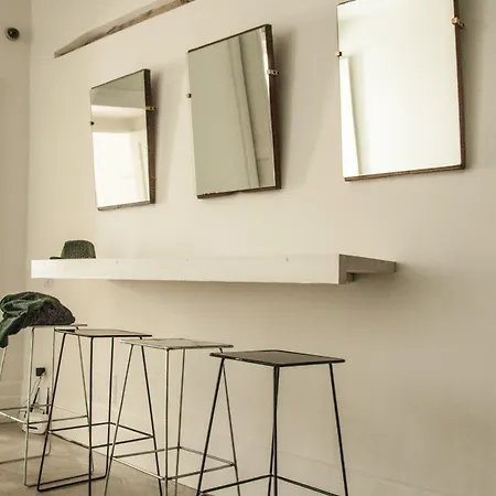 ベッド・アンド・ブレックファスト Belledonne & Gallery 4*