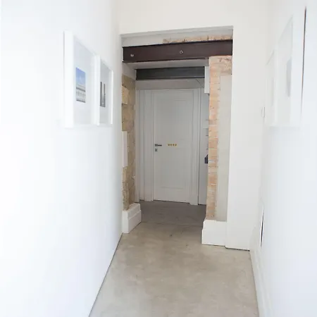 百丽多恩套房与画廊住宿加早餐旅馆 4*