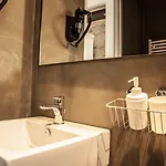 Belledonne Suite&gallery Bed & Breakfast