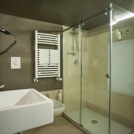 Belledonne & Gallery Bed & Breakfast 4*